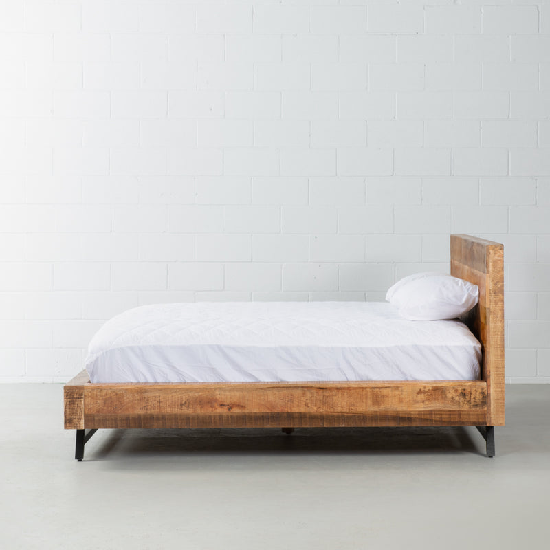 MAURA - Mango Wood Bed